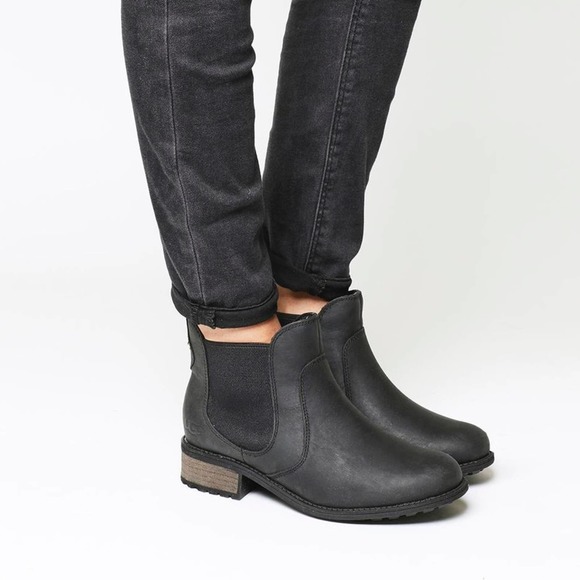 UGG Shoes - Ugg Waterproof Suede Bonham Chelsea Ankle Boots Size 7